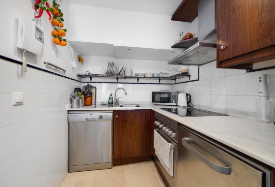 Resale - Apartment / flat - Torrevieja - Punta Prima