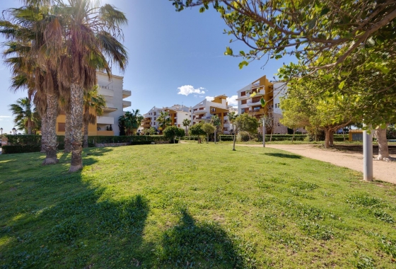 Resale - Apartment / flat - Torrevieja - Punta Prima