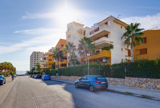 Resale - Apartment / flat - Torrevieja - Punta Prima