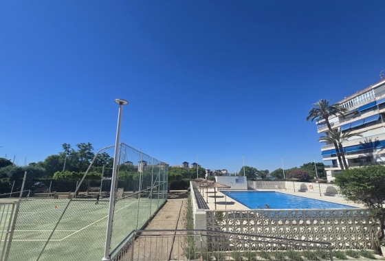 Återförsäljning - Lägenhet / lägenhet - Torrevieja - Puerto Deportivo Marina Salinas