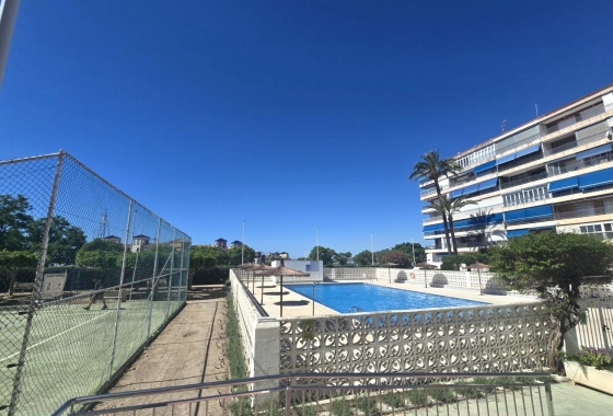 Återförsäljning - Lägenhet / lägenhet - Torrevieja - Puerto Deportivo Marina Salinas