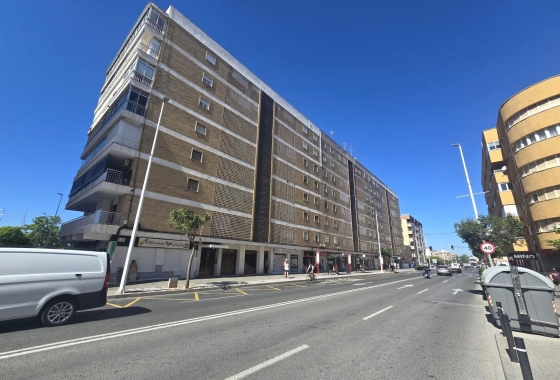 Återförsäljning - Lägenhet / lägenhet - Torrevieja - Puerto Deportivo Marina Salinas
