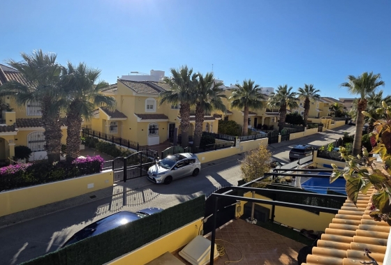 Herverkoop - Villa - Orihuela Costa - Los Dolses