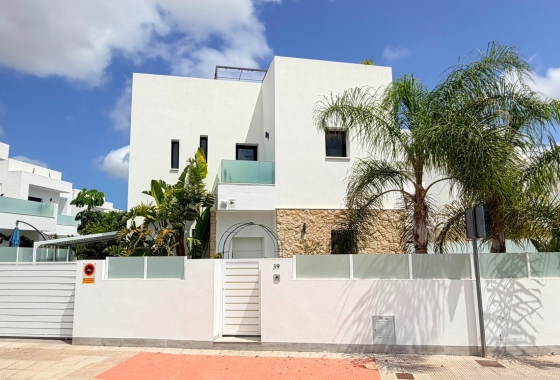 Herverkoop - Villa - Los Montesinos - La Herrada