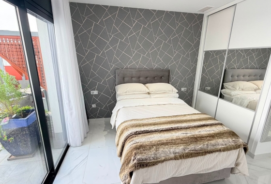 Herverkoop - Villa - Los Montesinos - La Herrada