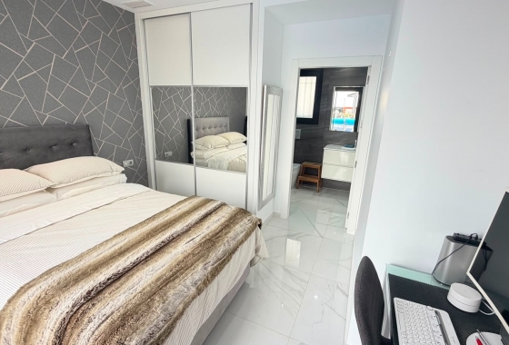 Herverkoop - Villa - Los Montesinos - La Herrada