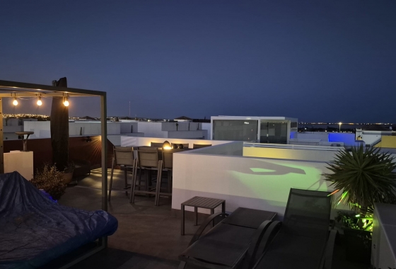 Herverkoop - Villa - Los Montesinos - La Herrada