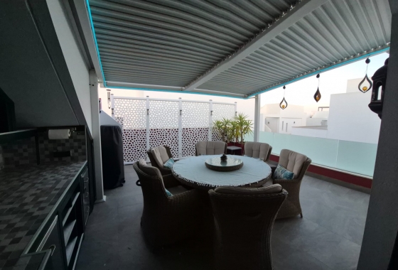 Herverkoop - Villa - Los Montesinos - La Herrada