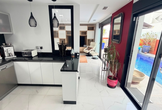 Herverkoop - Villa - Los Montesinos - Costa Blanca