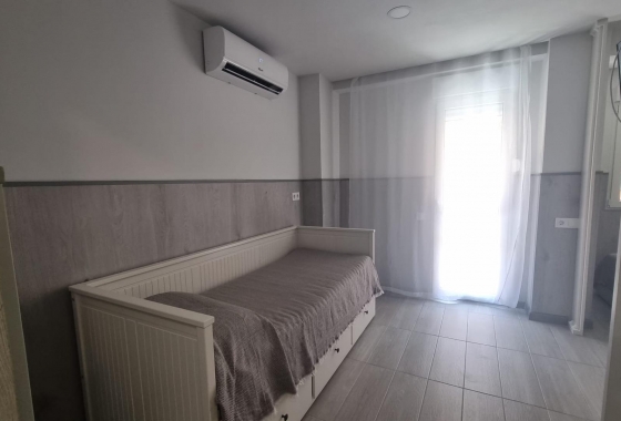 Reventa - Apartamento / piso - Torrevieja - Centro