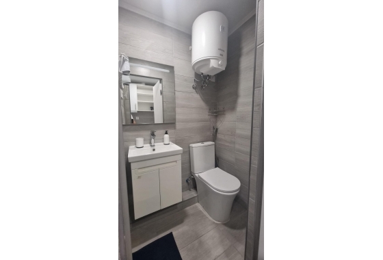 Reventa - Apartamento / piso - Torrevieja - Centro