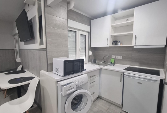 Reventa - Apartamento / piso - Torrevieja - Centro