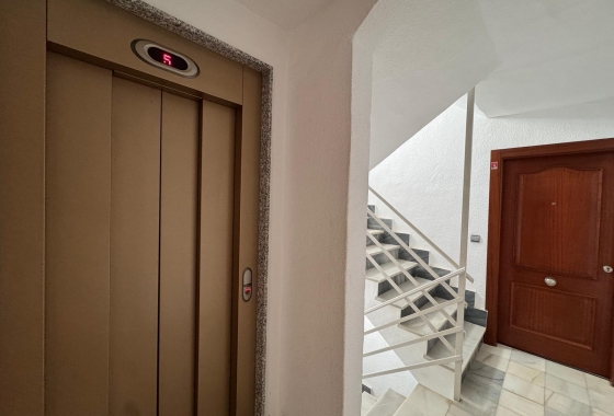 Wiederverkauf - Wohnung - Torrevieja - Playa del Cura