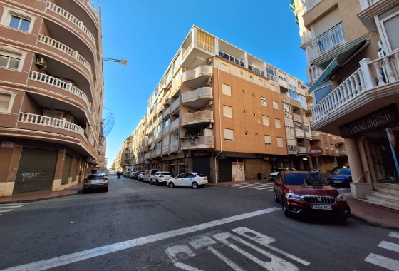 Wiederverkauf - Wohnung - Torrevieja - Centro
