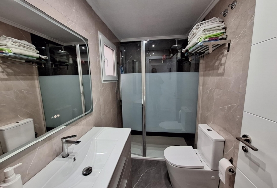 Wiederverkauf - Wohnung - Torrevieja - Centro