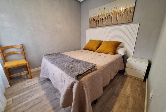 Wiederverkauf - Wohnung - Torrevieja - Centro