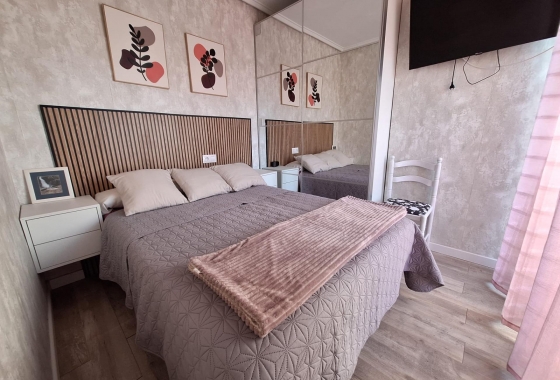 Wiederverkauf - Wohnung - Torrevieja - Centro