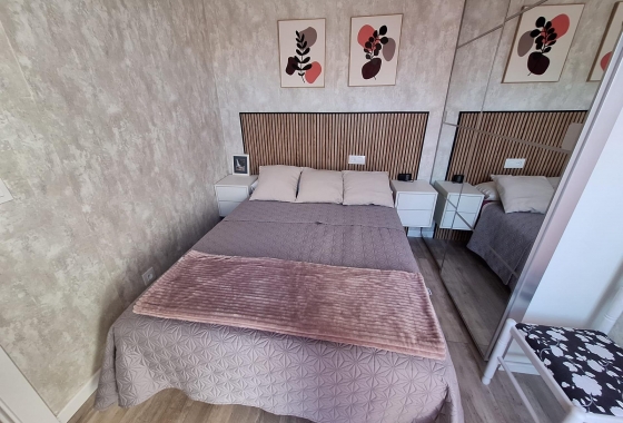 Wiederverkauf - Wohnung - Torrevieja - Centro