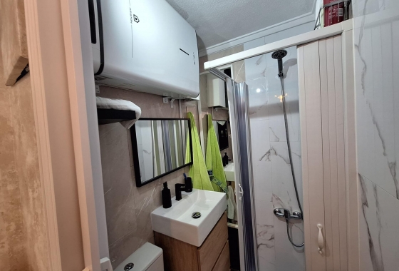 Wiederverkauf - Wohnung - Torrevieja - Centro