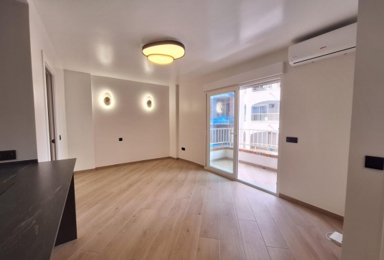 Wiederverkauf - Wohnung - Torrevieja - Playa de los Locos