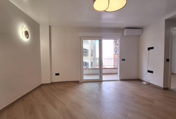 Wiederverkauf - Wohnung - Torrevieja - Playa de los Locos