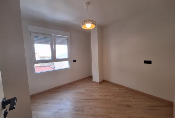 Wiederverkauf - Wohnung - Torrevieja - Playa de los Locos