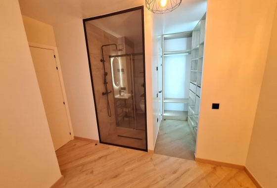 Wiederverkauf - Wohnung - Torrevieja - Playa de los Locos