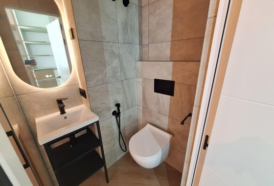 Wiederverkauf - Wohnung - Torrevieja - Playa de los Locos