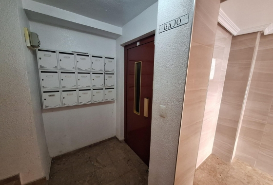 Wiederverkauf - Wohnung - Torrevieja - Playa de los Locos