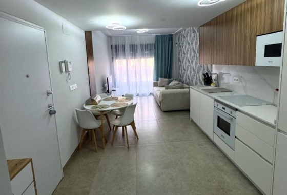 Wiederverkauf - Wohnung - Torrevieja - Playa del Cura
