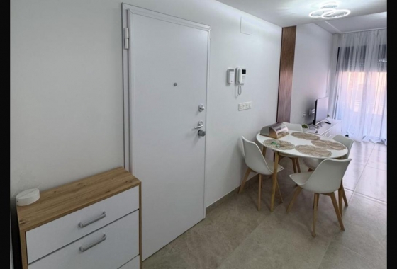 Wiederverkauf - Wohnung - Torrevieja - Playa del Cura