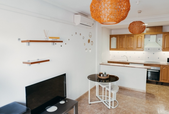 Återförsäljning - Lägenhet / lägenhet - Orihuela Costa - Aguamarina