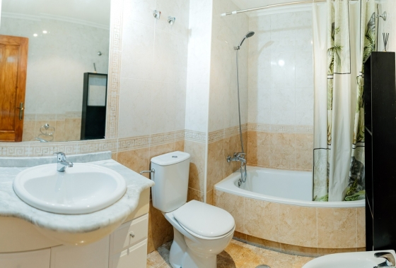 Återförsäljning - Lägenhet / lägenhet - Orihuela Costa - Aguamarina