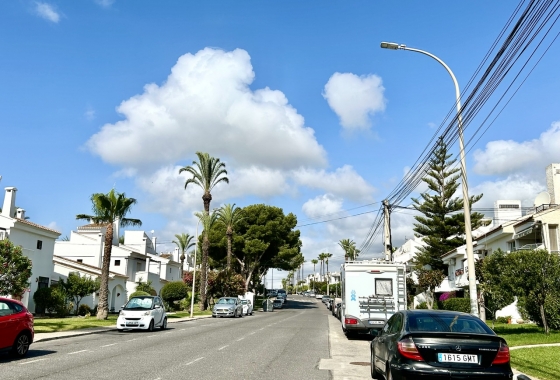Resale - Apartment / flat - Orihuela Costa - Costa Blanca