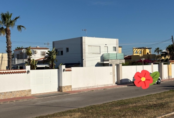 Reventa - Villa - Torrevieja - La Siesta - El Salado - Torreta