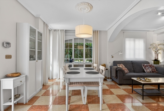 Resale - Villa - Orihuela Costa - Costa Blanca