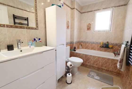 Reventa - Villa - San Miguel de Salinas - Inland