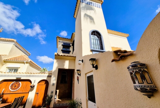 Resale - Villa - Orihuela Costa - Costa Blanca
