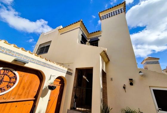 Resale - Villa - Orihuela Costa - Costa Blanca