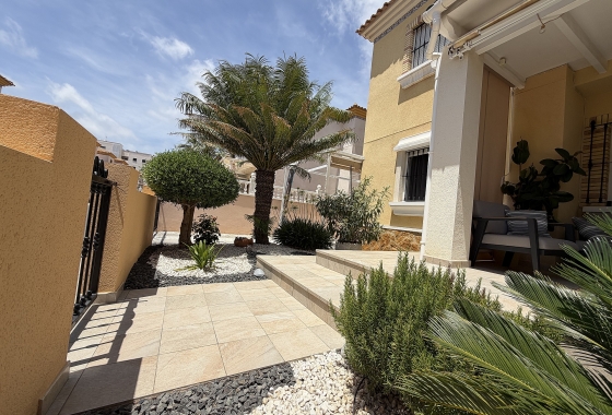 Wiederverkauf - Wohnung - Orihuela Costa - Costa Blanca