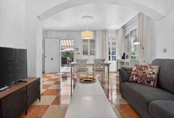 Återförsäljning - Villa - Orihuela Costa - Costa Blanca