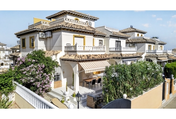 Återförsäljning - Villa - Orihuela Costa - Costa Blanca