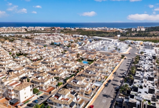 Återförsäljning - Villa - Orihuela Costa - Costa Blanca