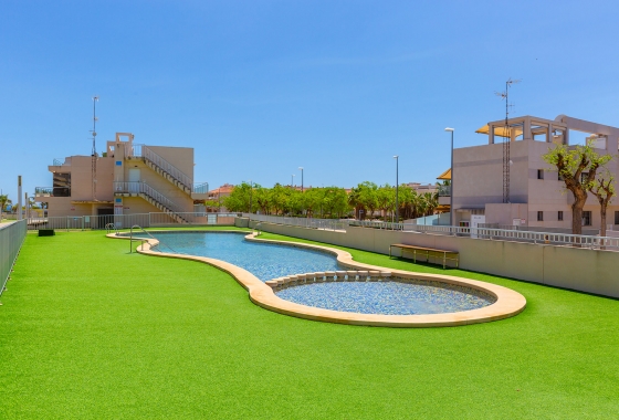 Resale - Apartment / flat - Pilar de la Horadada - Costa Blanca