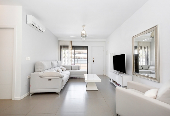 Resale - Apartment / flat - Pilar de la Horadada - Costa Blanca