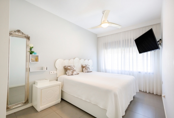 Resale - Apartment / flat - Pilar de la Horadada - Costa Blanca