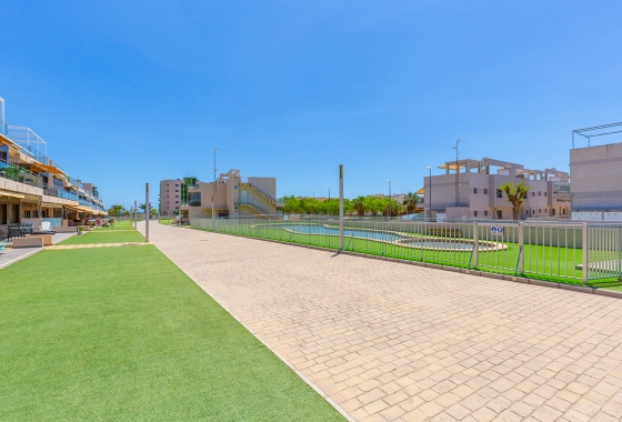 Resale - Apartment / flat - Pilar de la Horadada - Costa Blanca