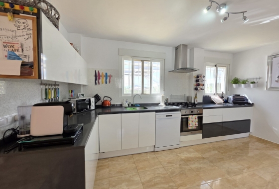 Resale - Villa - Pinoso - Inland
