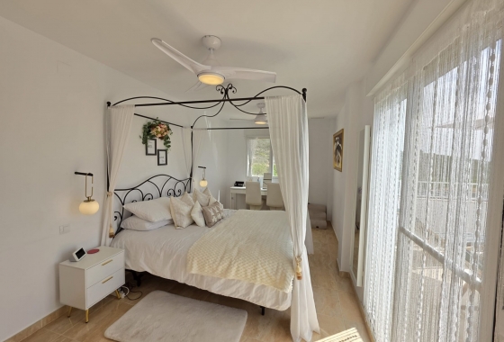 Resale - Villa - Pinoso - Inland