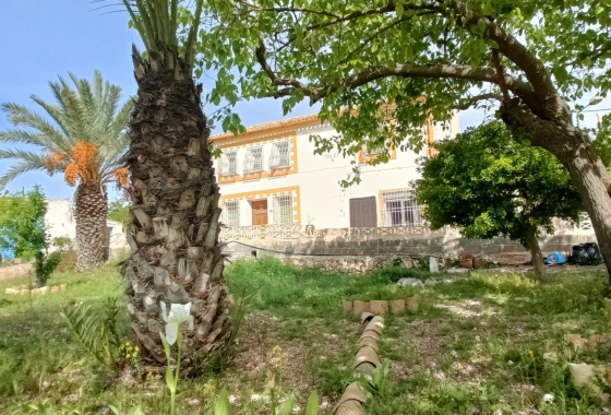 Resale - Villa - La Romana - Inland